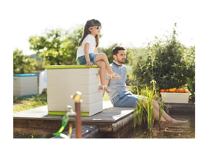 Abschließbare Aufbewahrungsbox 190L mit Rollen - Space Saver Beige und Pistaziengrün