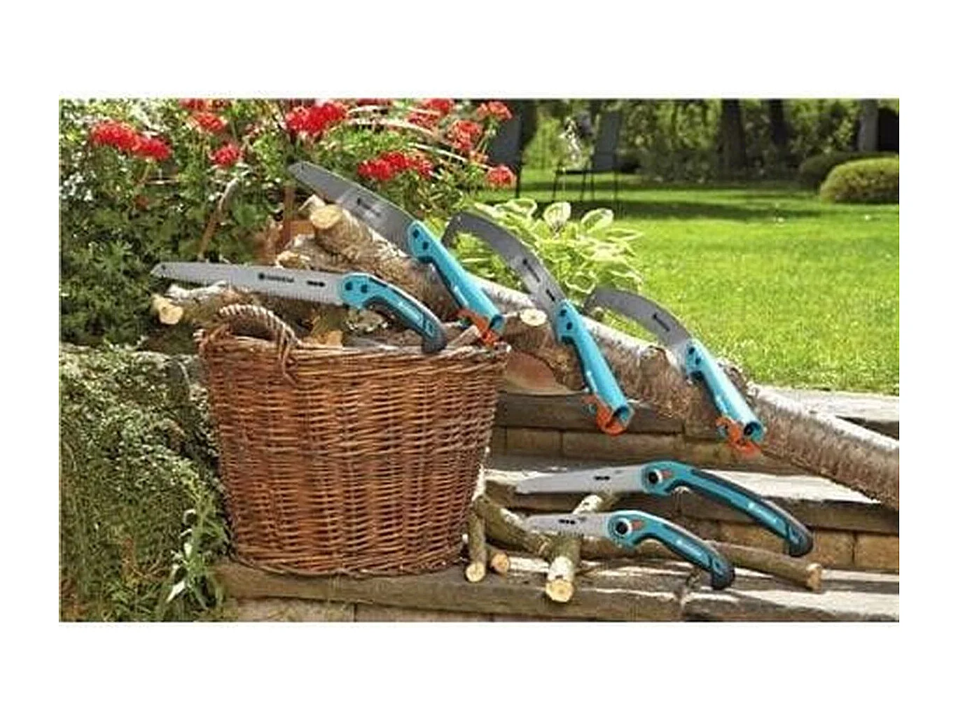 GARDENA 300 P Astsäge mit gebogenem gehärtetem Stahlblatt 300 mm, ergonomischem rutschfestem Griff, Scheide und Aufhängebügel