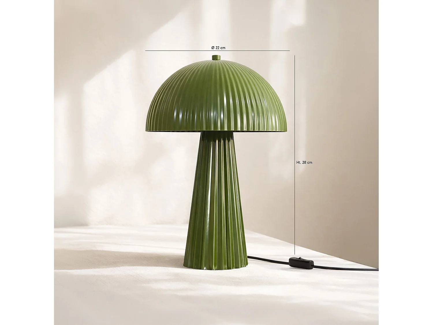 Now's Home - Lampe à Poser En Métal Strié Olive Brillant 25x25x36cm Thalia