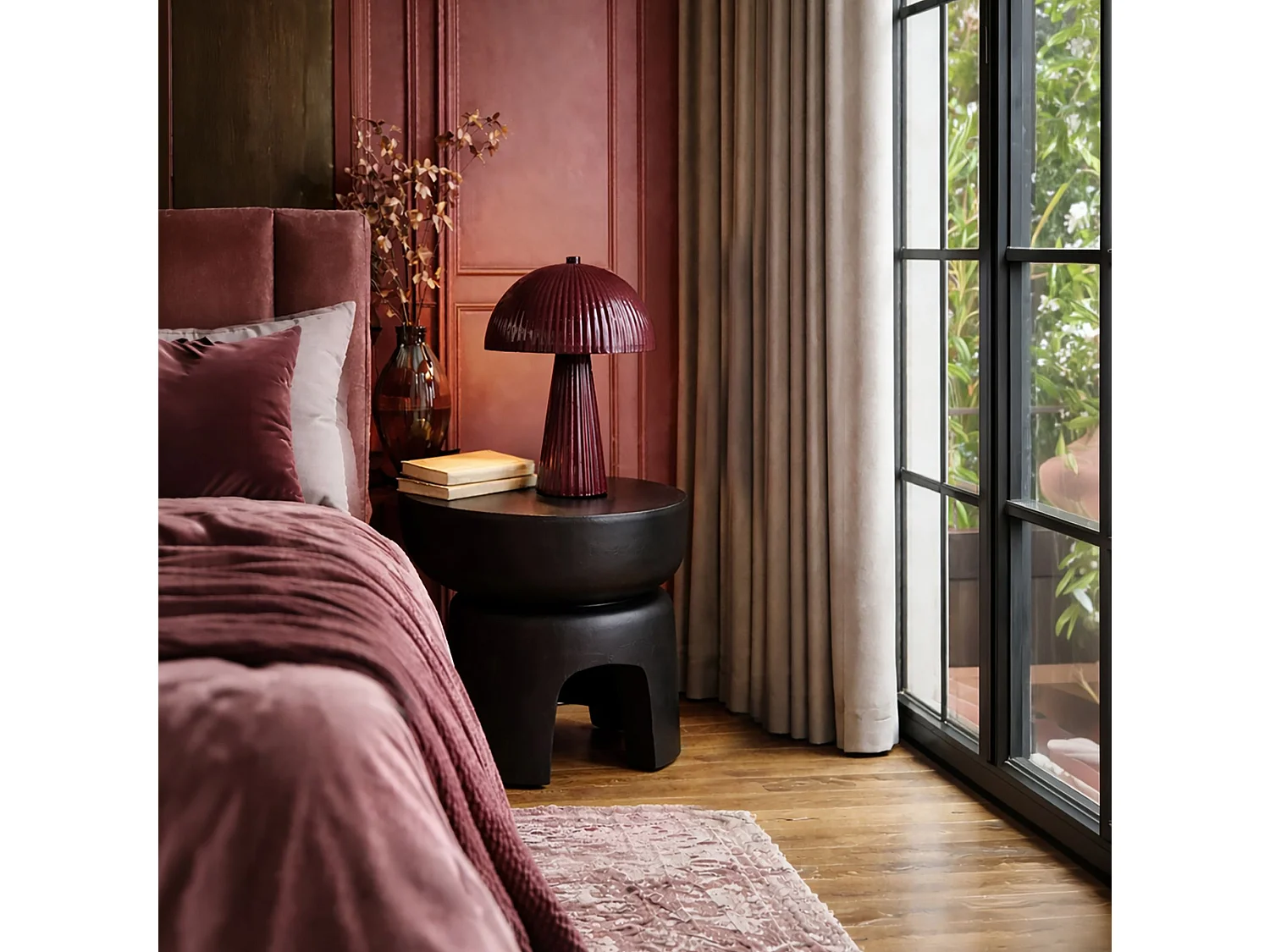 Now's Home - Lampe à Poser En Métal Strié Lie De Vin Brillan 25x25x36cm Thalia