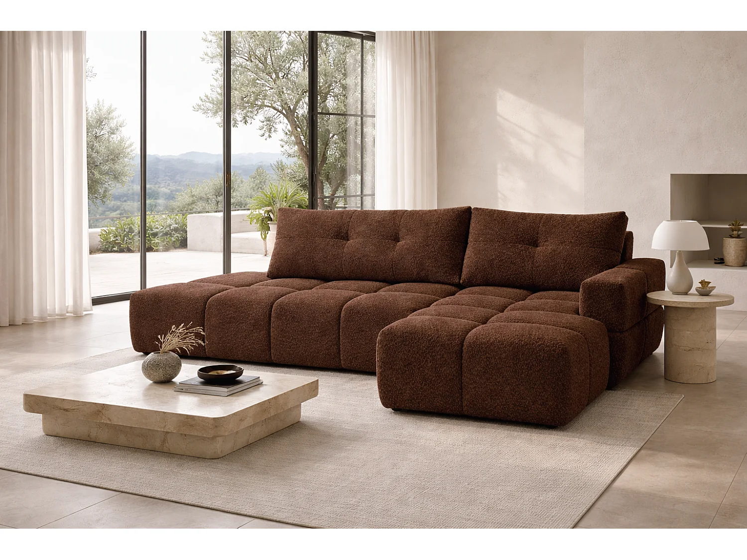 Canapé d’angle droit BUSSO en bouclé brun chocolat – ouverture rapide, fonction couchage type BUBLE, coffre de rangement