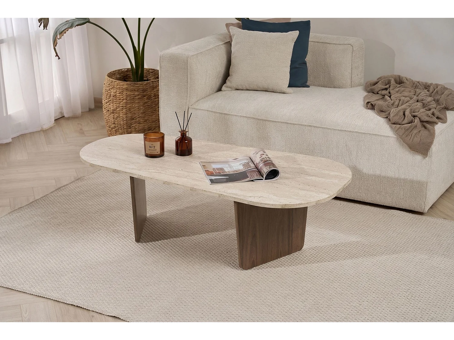 Table Basse en bois "Ovalis" - 130 x 65 x 40 cm - Travertin / Noyer