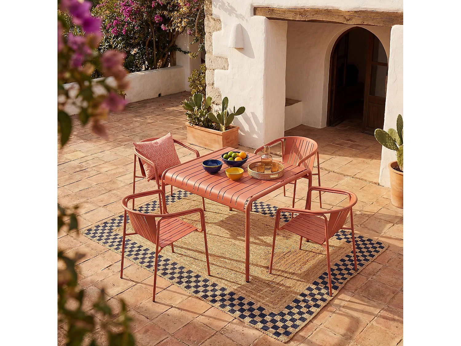 Habitat - Table de jardin en acier - 100 x 100 cm - Terracotta - Azur