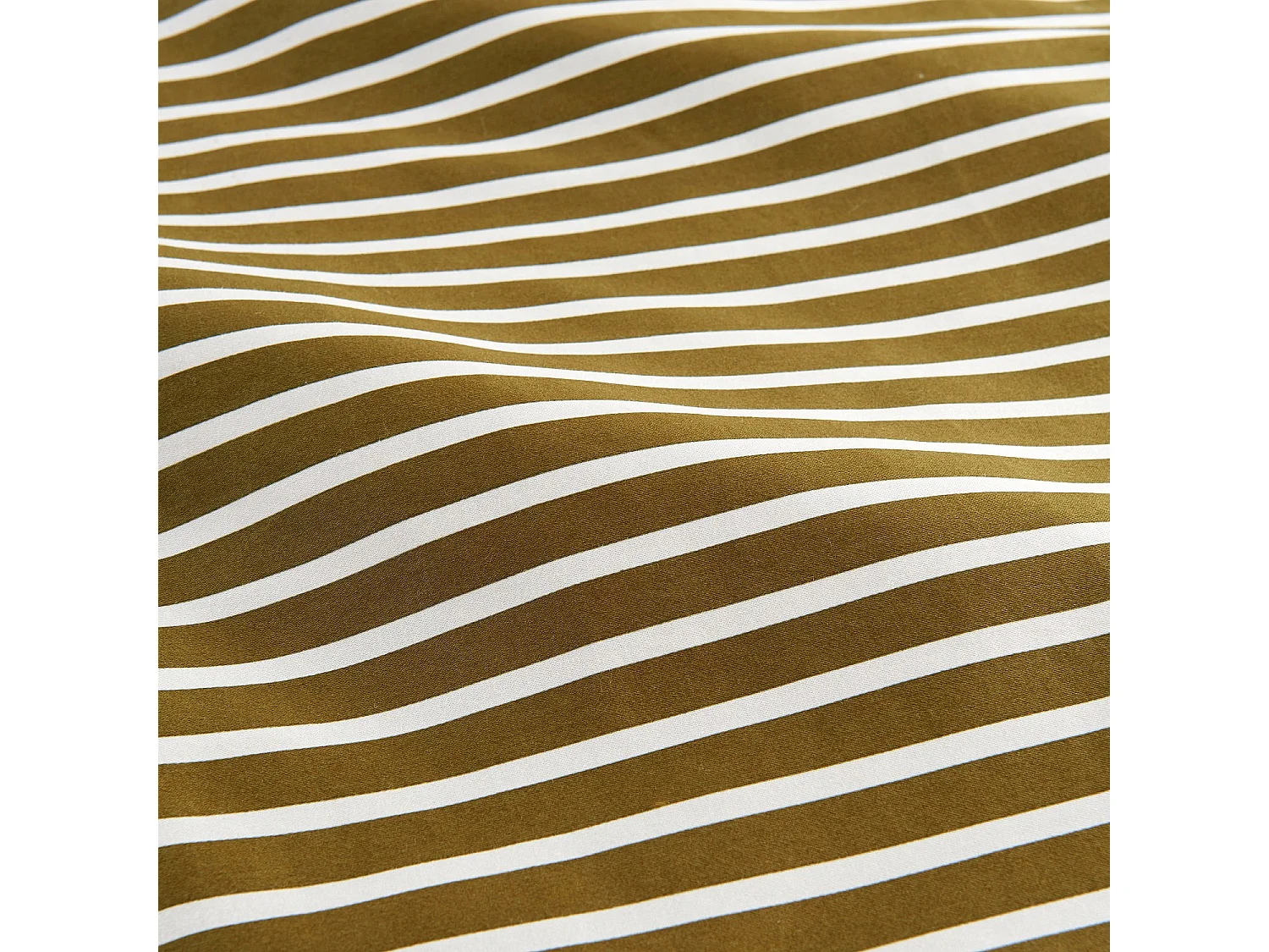 Parure de lit réversible en satin de coton bio - 260 x 240 cm - Rose pâle et vert - Design by Floriane Jacques