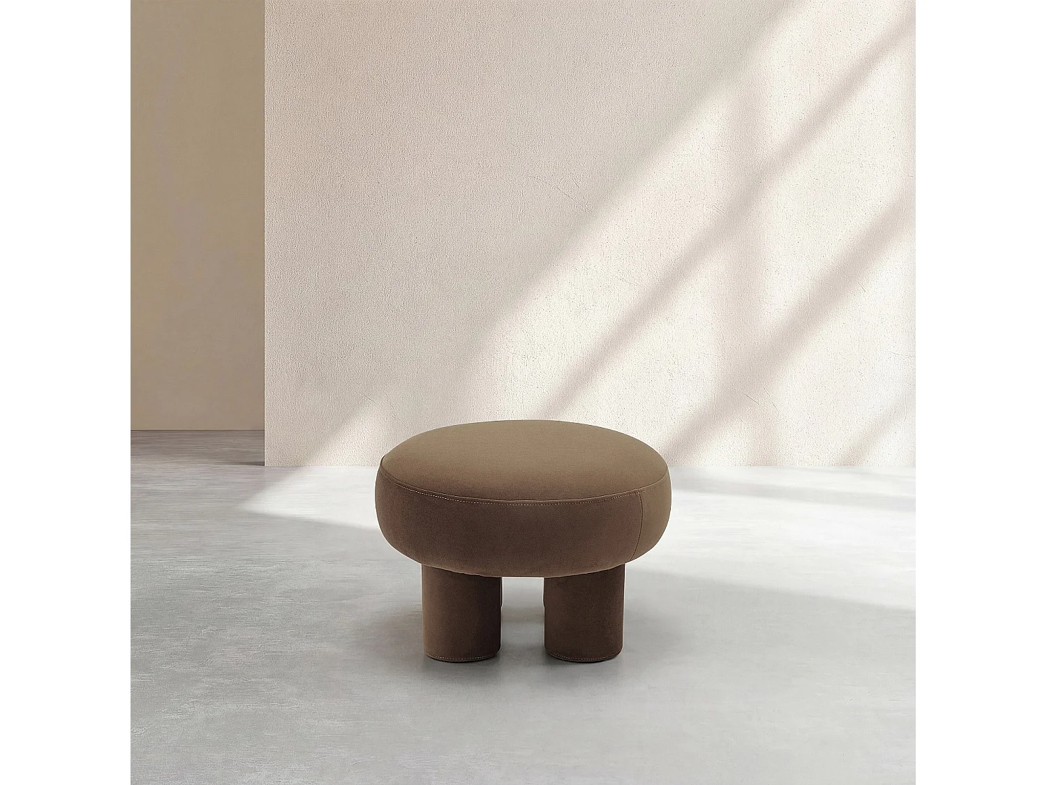 Grand pouf en tissu velours - Brun