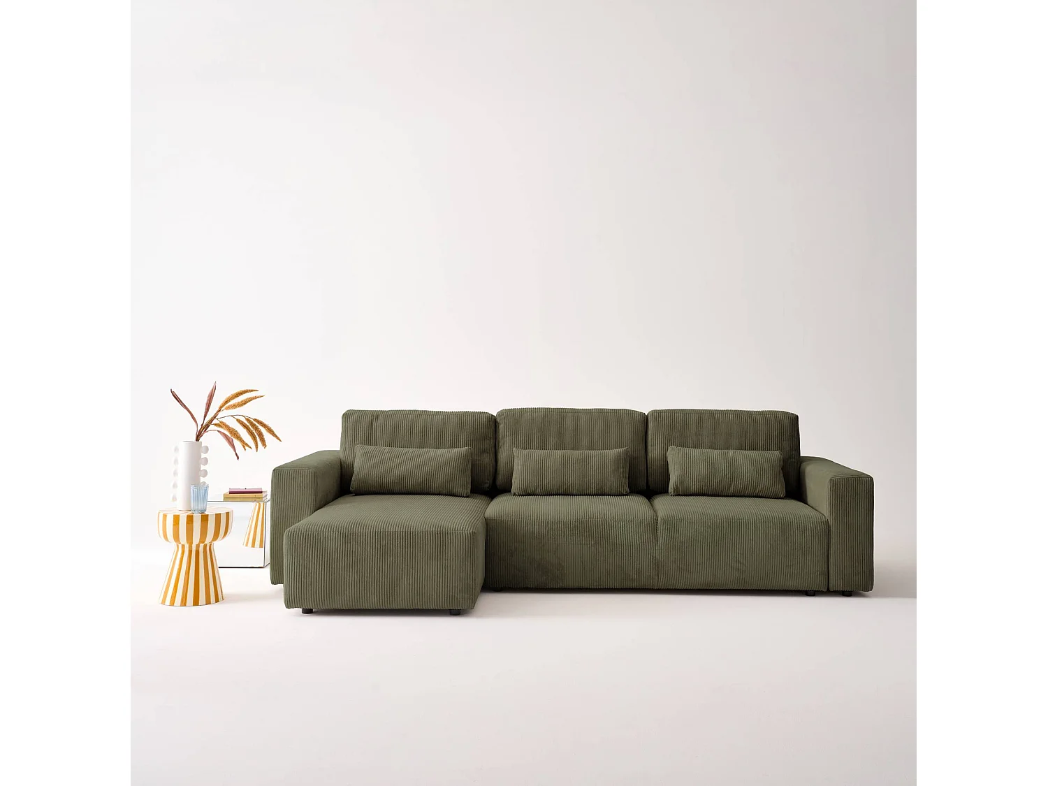 Canapé d'angle convertible réversible 5 places velours côtelé kaki avec coffre de rangement - Theo