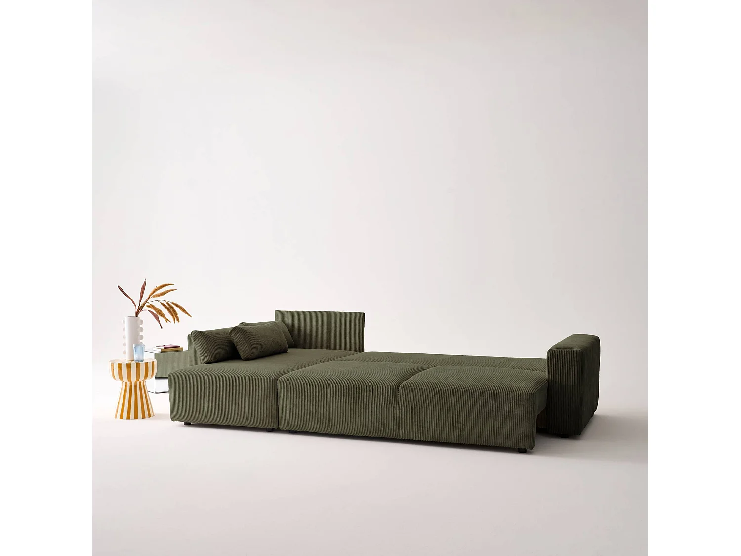 Canapé d'angle convertible réversible 5 places velours côtelé kaki avec coffre de rangement - Theo