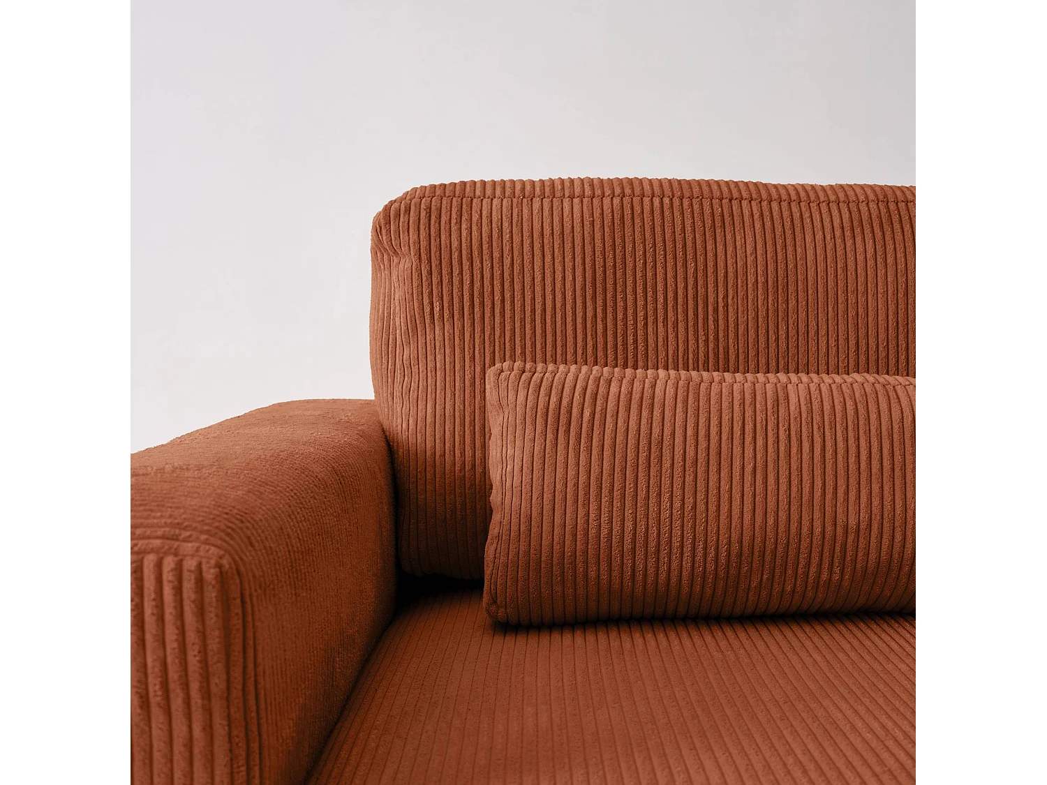 Canapé d'angle convertible réversible 5 places velours côtelé camel avec coffre de rangement - Theo