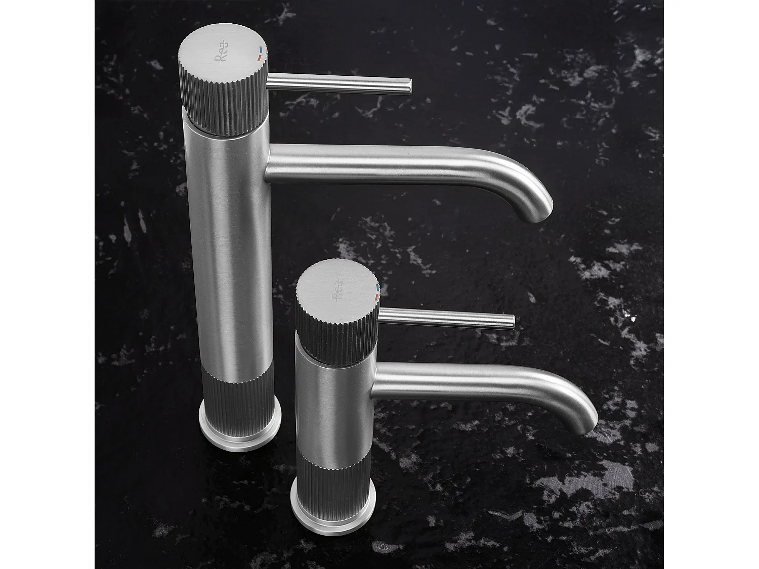 Robinet De Lavabo Rea Lungo Stripe Brush Steel