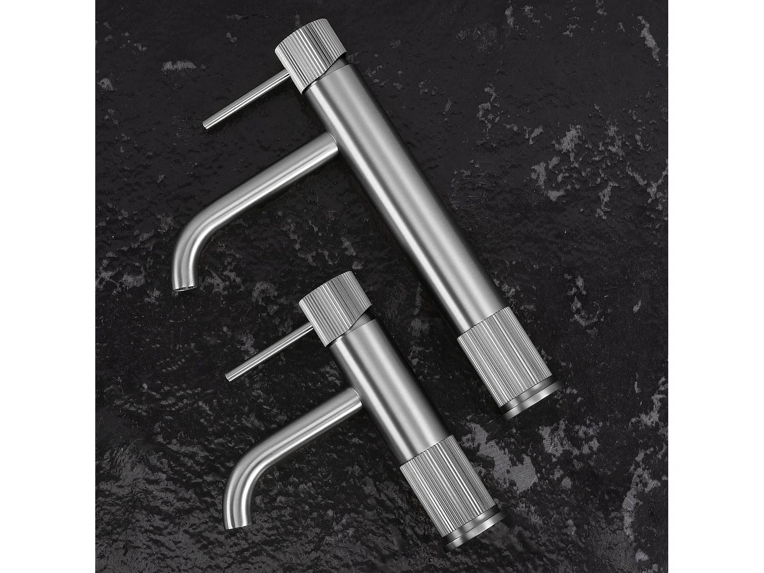 Robinet De Lavabo Rea Lungo Stripe Brush Steel