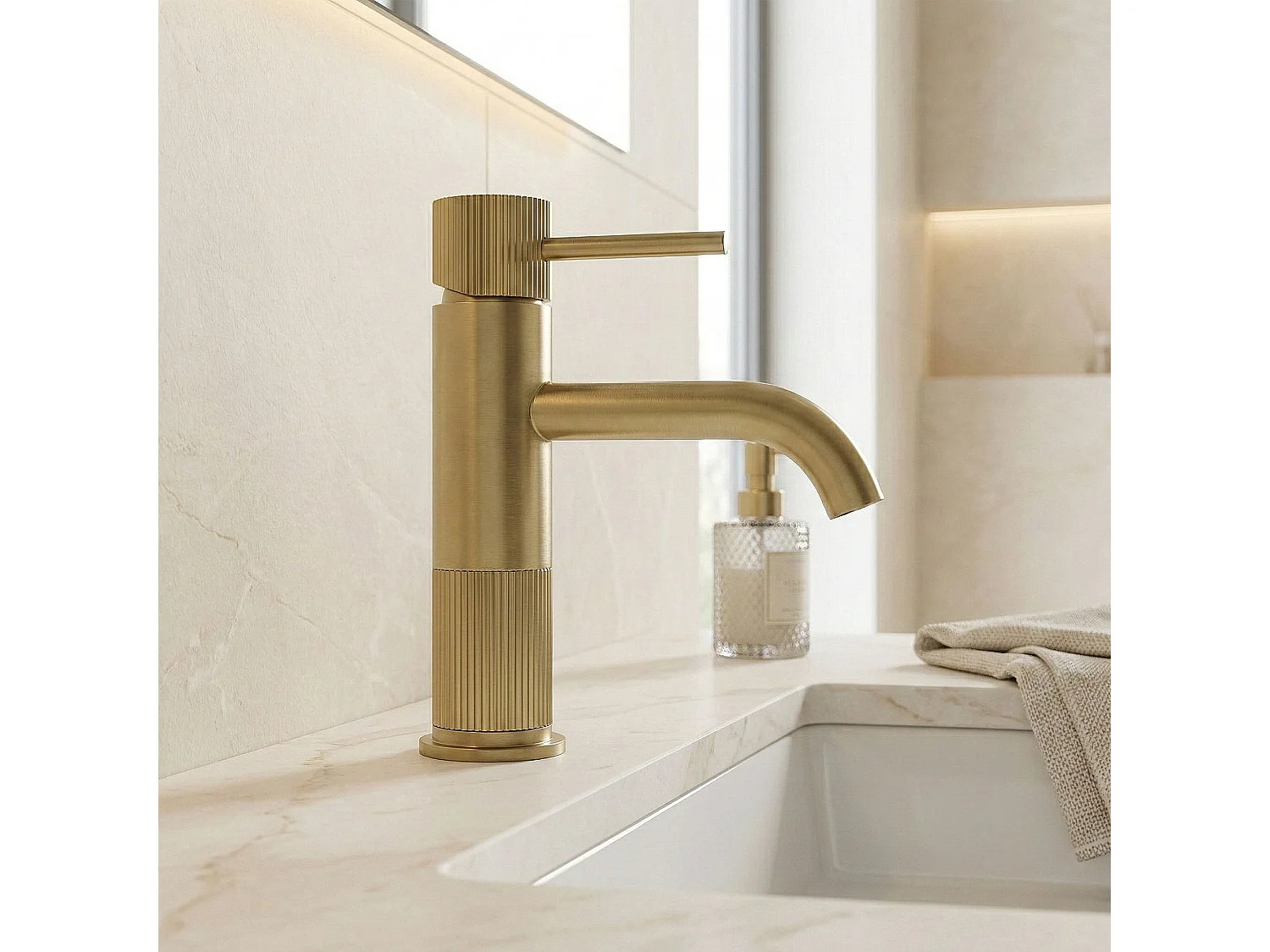 Robinet De Lavabo Rea Lungo Stripe Brush Gold