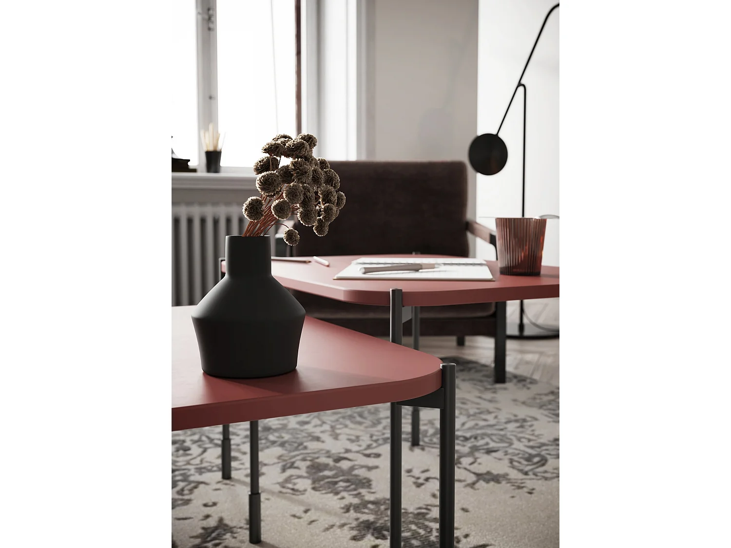 Table basse rectangulaire avec pieds en métal