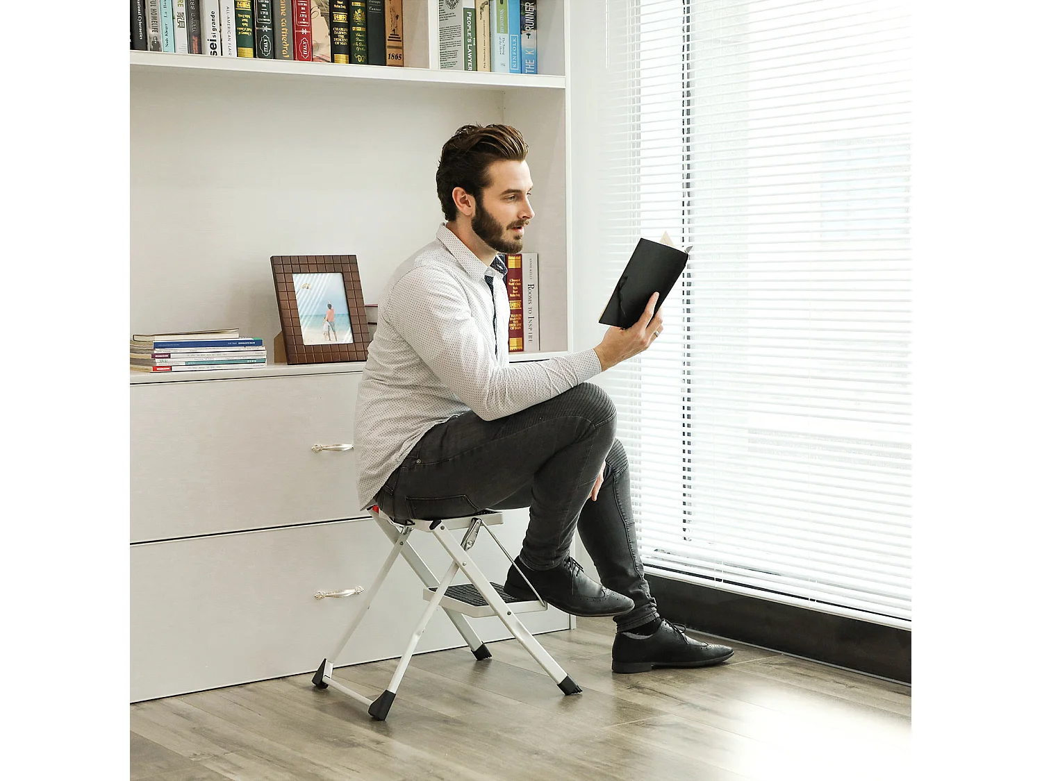 SONGMICS 2 Step Ladder, Heavy Duty Steel, Folding, Portable with Anti-Slip Mat Max. Load Capacity up to 150 kg Tested and Certified by TÜV Rheinland GSL02WT