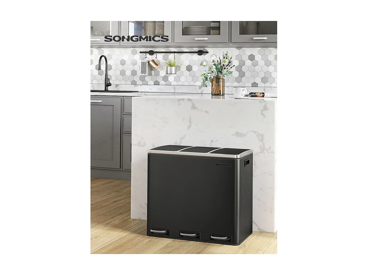 SONGMICS Genbrugsspand, 3 x 18 L Triple Kitchen Bin, 3-rums pedalspand med soft-close-låg, indvendige plastspande og håndtag, sort LTB54BK