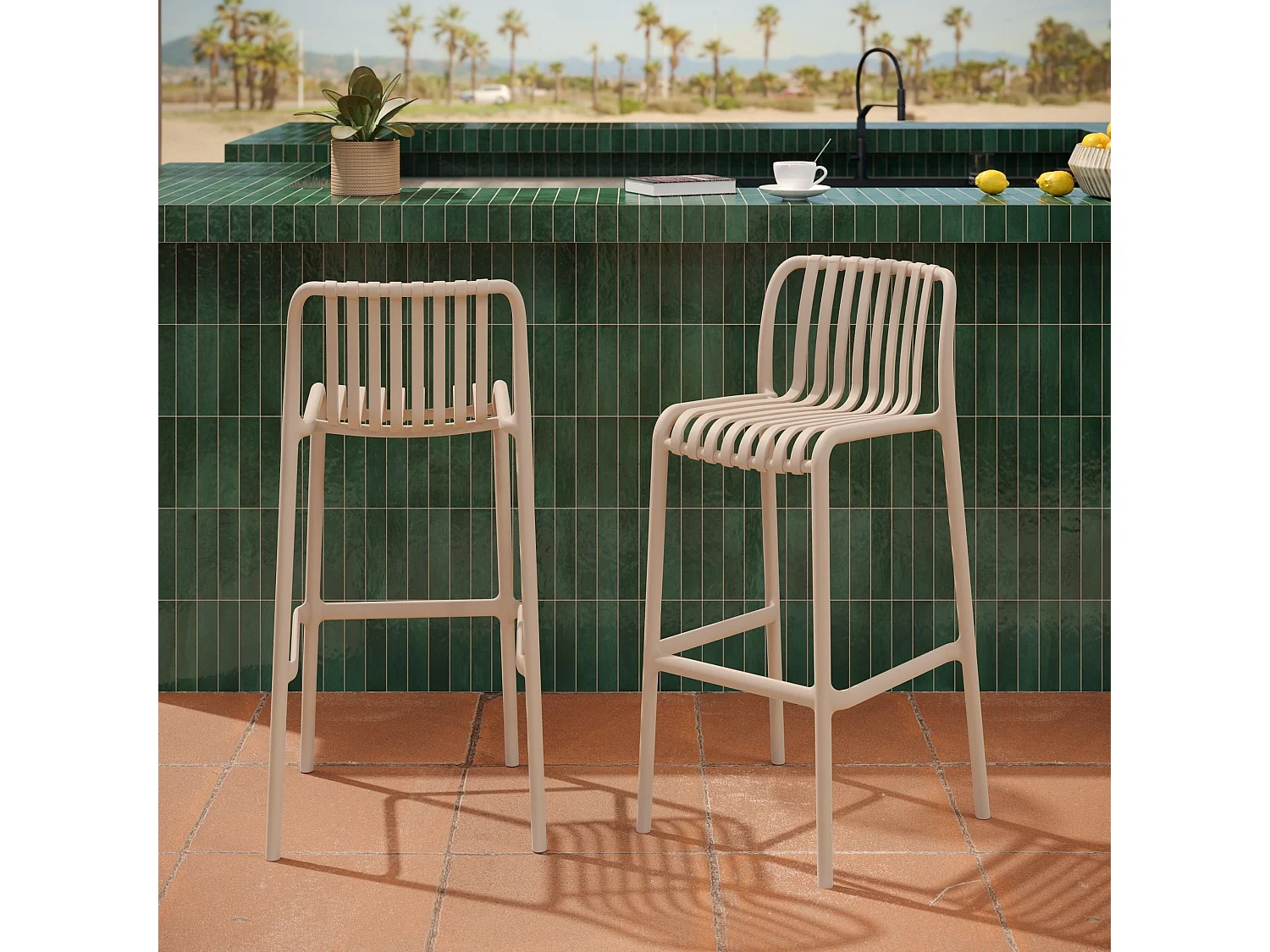 Set di 2 sedie da bar da giardino 76 cm in plastica beige - Duli