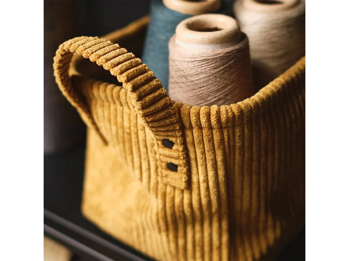 Corbeille bronze rectangulaire cosy en velours côtelé