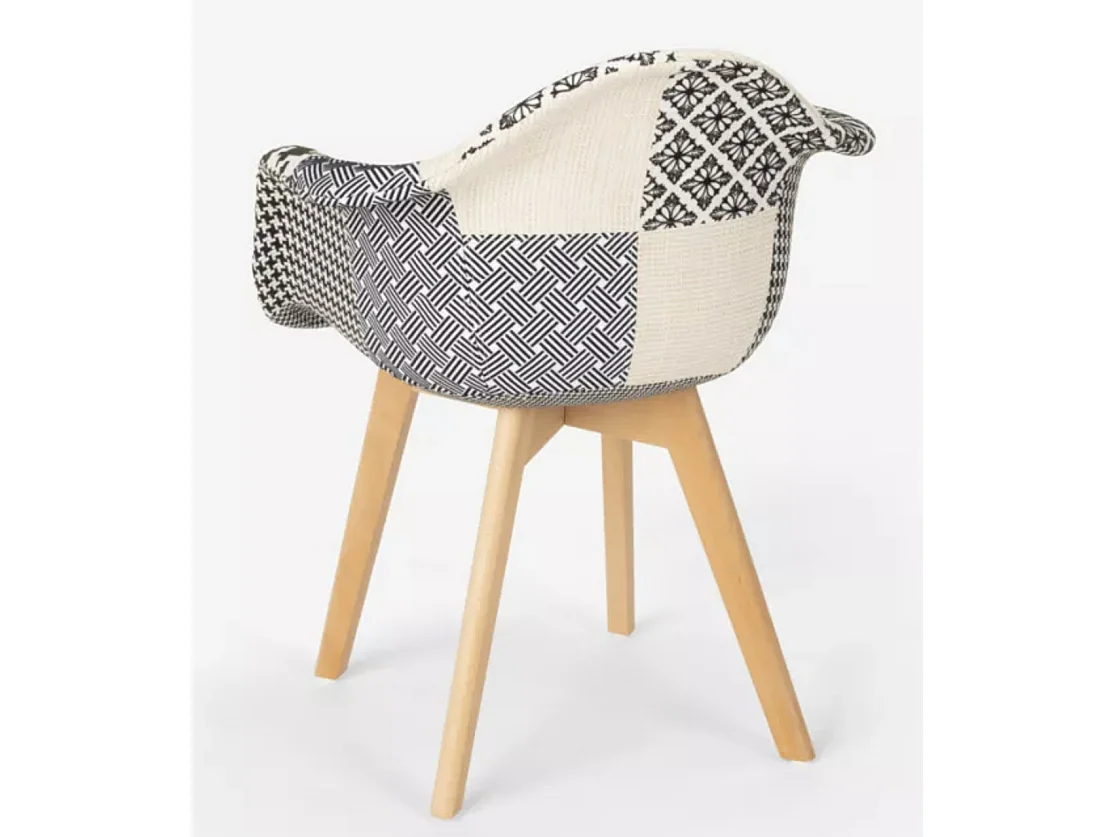 Fauteuil patchwork gris et blanc et pied hêtre naturel Karoli