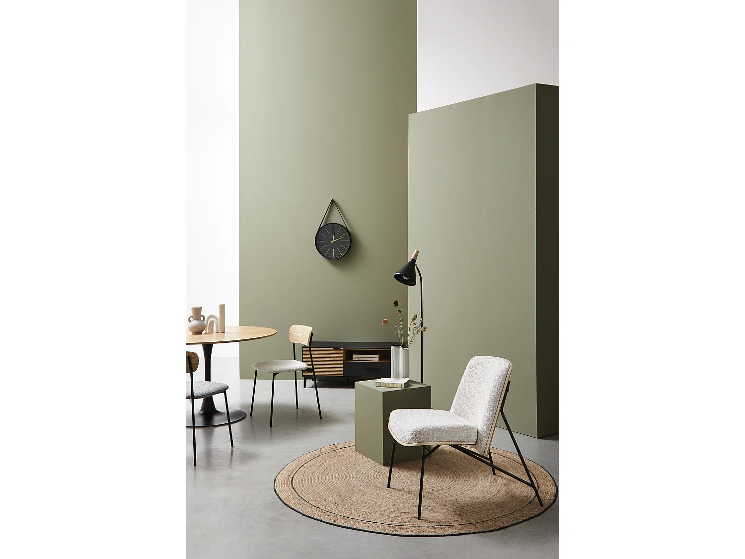 Lot de 2 chaises GENEVIEVE – Tissu bouclé & pieds acier noir-Beige