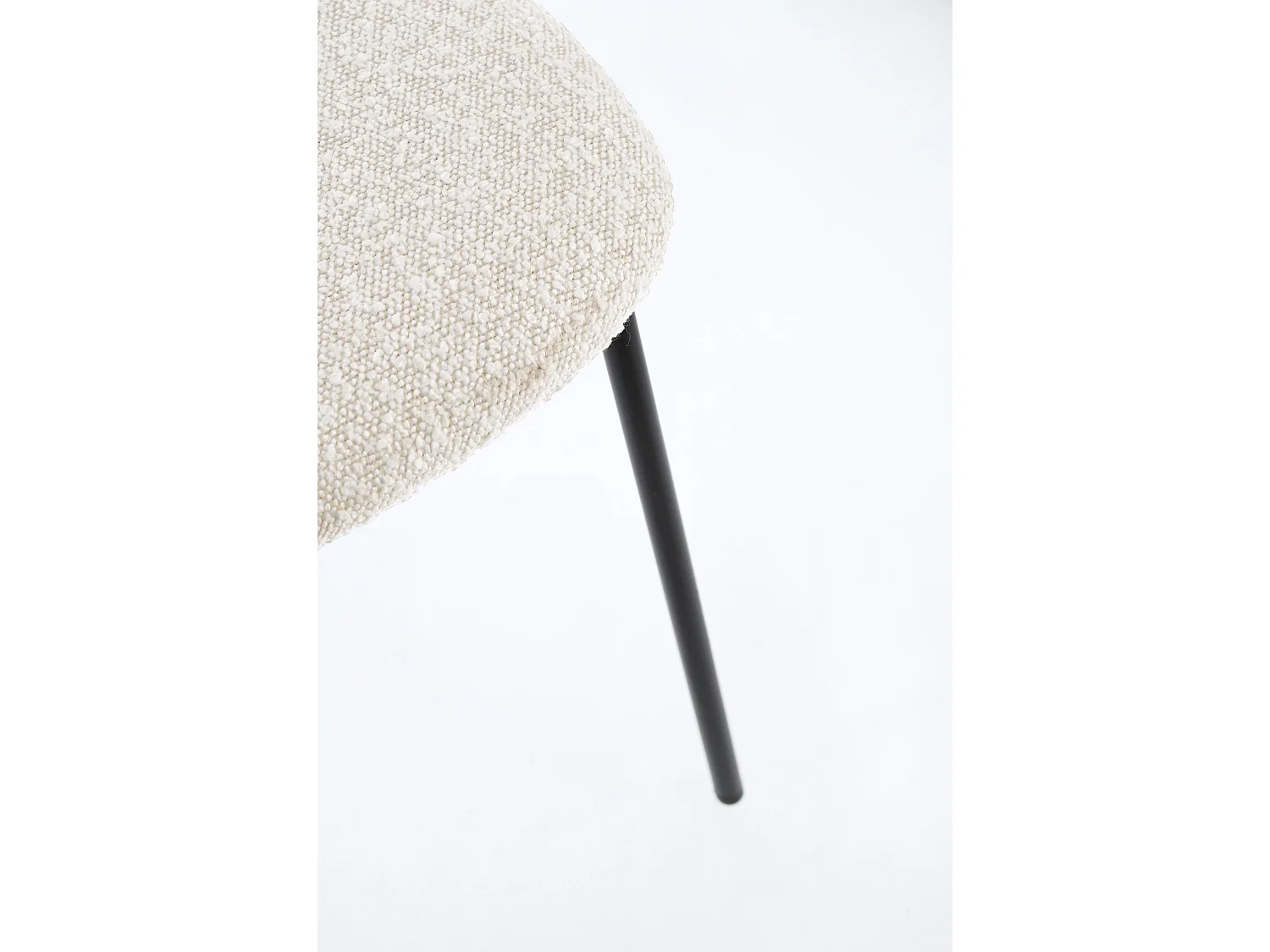 Lot de 2 chaises GENEVIEVE – Tissu bouclé & pieds acier noir-Beige