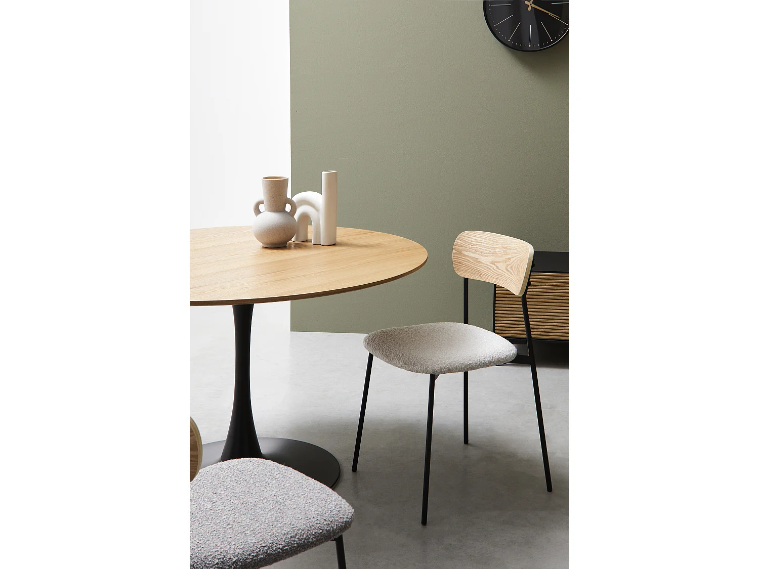 Lot de 2 chaises GENEVIEVE – Tissu bouclé & pieds acier noir-Beige