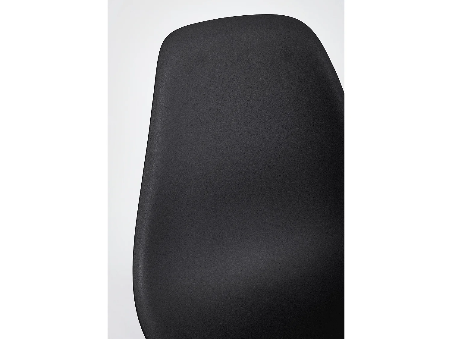 Lot de 4 chaises KAZO – Coque PP renforcée & piétement hêtre-Noir