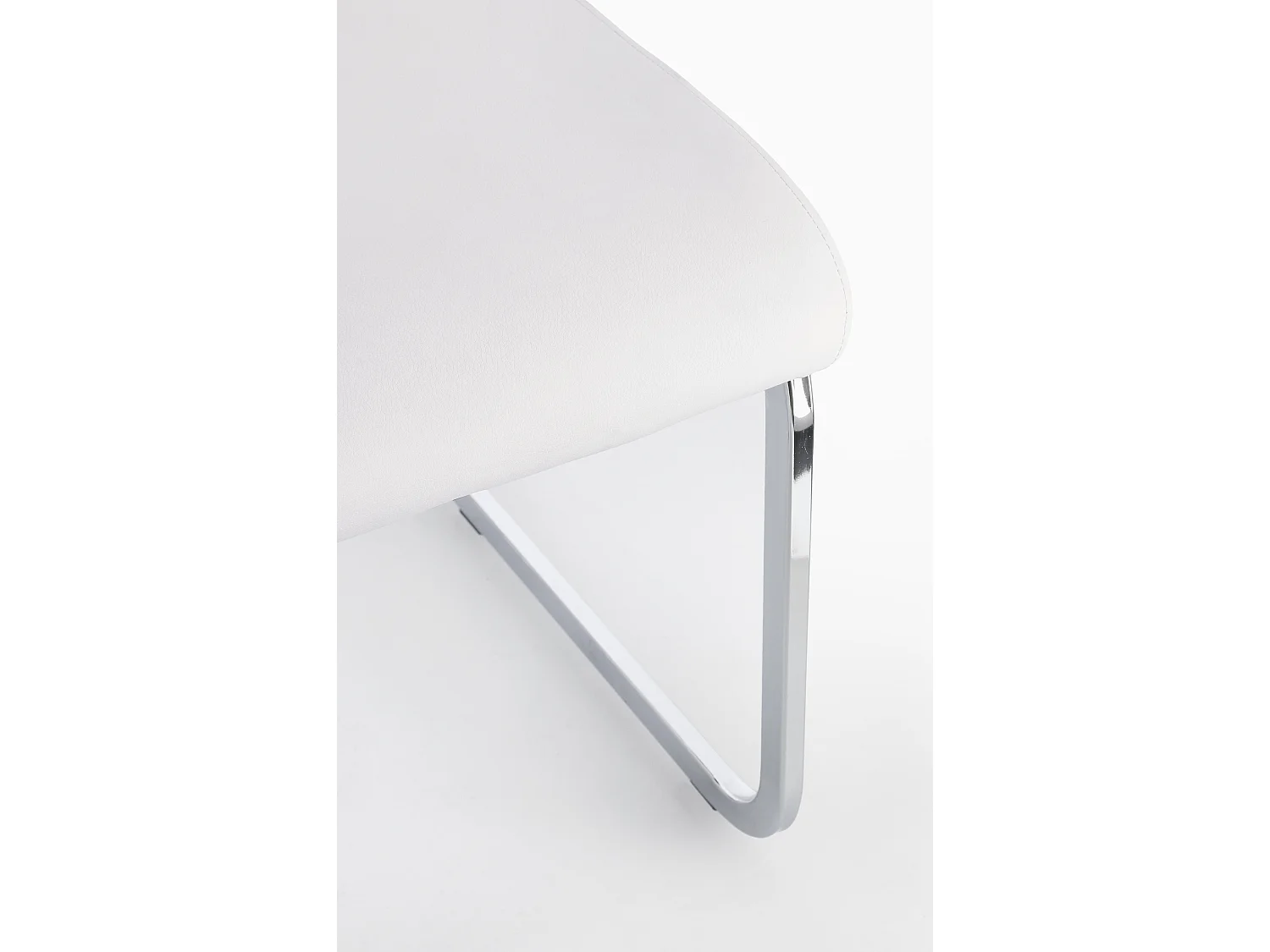 Set van 4 KYRA designstoelen – Kunstleer & verchroomde stalen poten-Kleur Wit