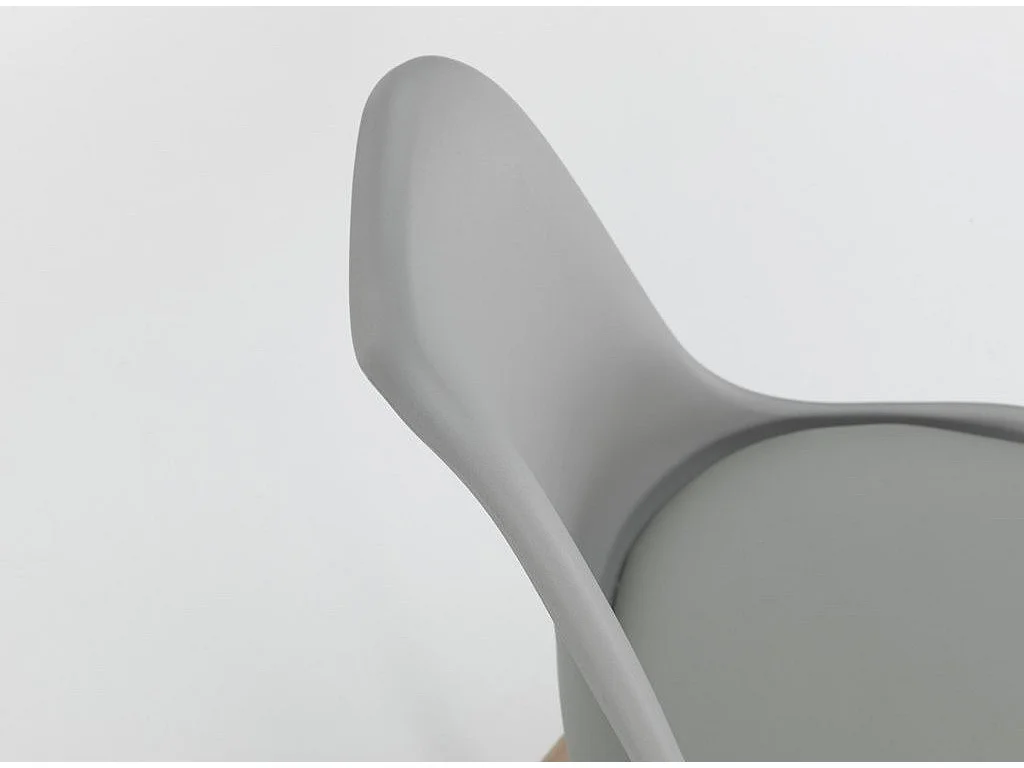 Bart grijze PVC stoel en lichte massief beukenhouten poten - Set van 4