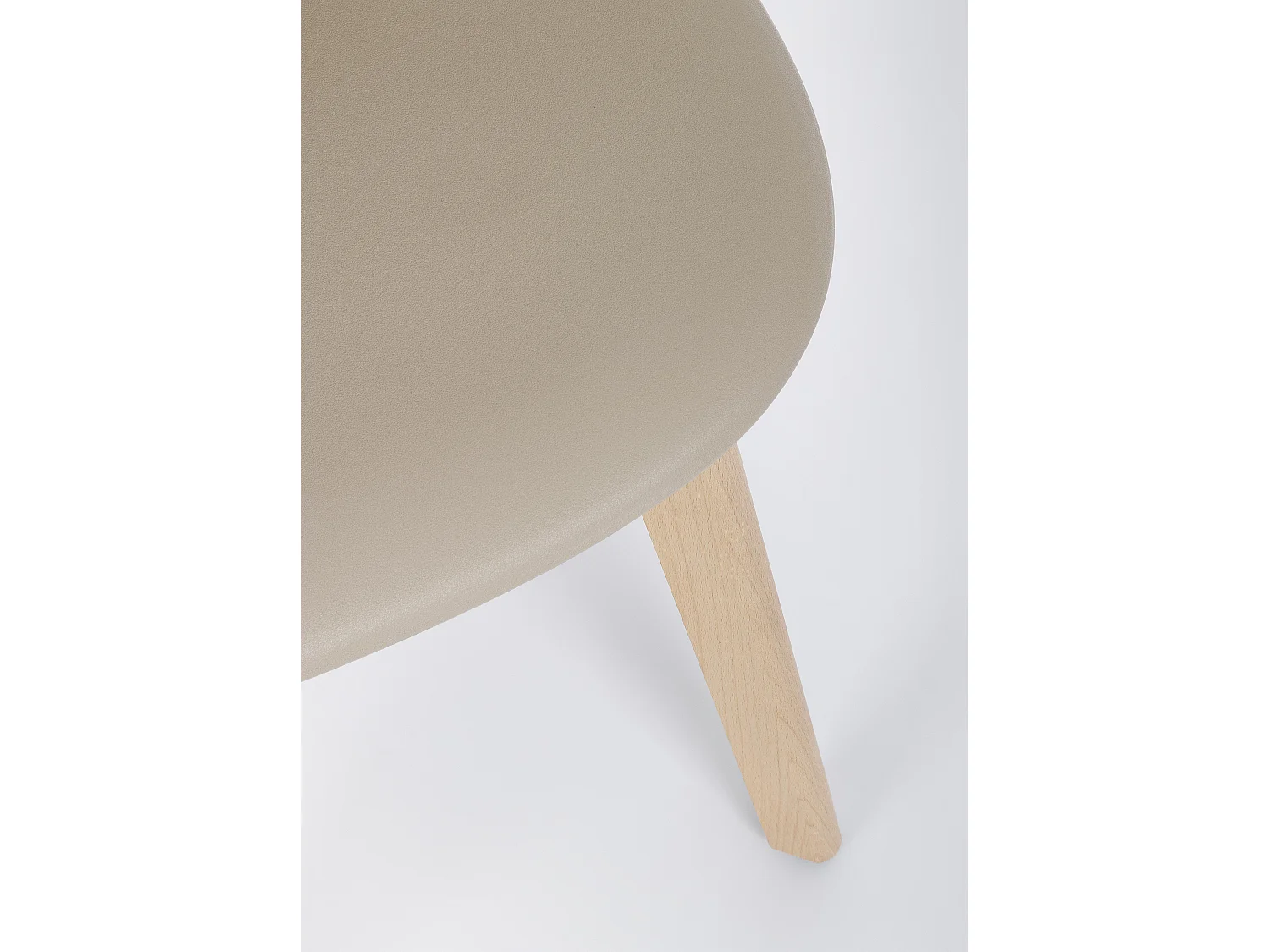 Lot de 4 chaises KAZO – Coque PP renforcée & piétement hêtre-Taupe