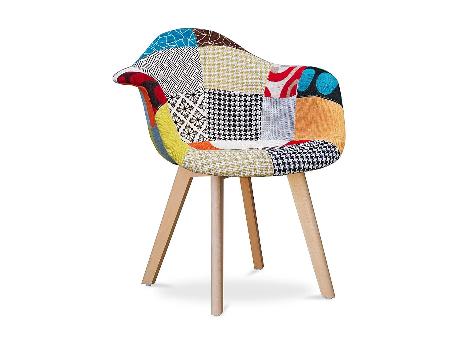 Bernice patchwork stoel en lichte massief houten poten