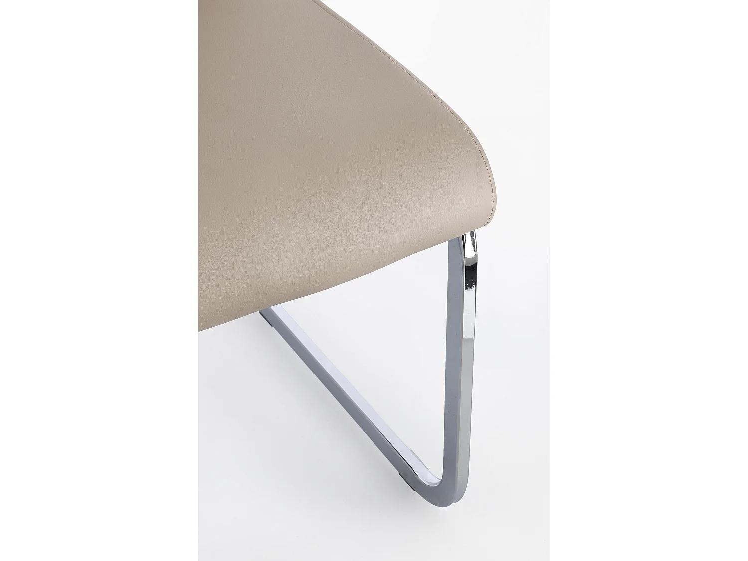 Lot de 4 chaises design KYRA – Simili cuir & pieds acier chromé-Taupe