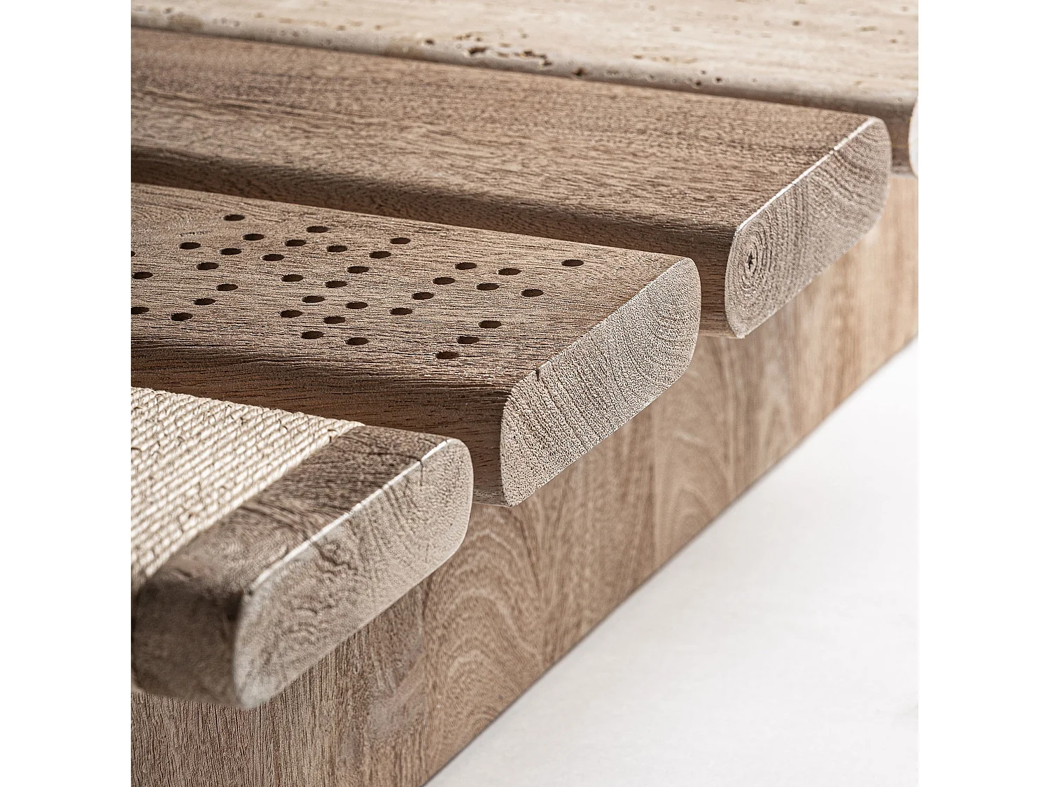 Table basse bois massif clair JACQUARD 80cm – Design estudihac