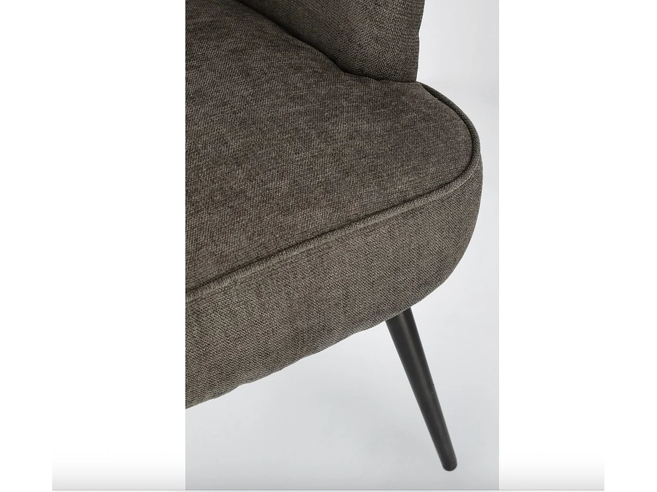 Fauteuil ERNESTINE – Deign compact & confort dene-Marron