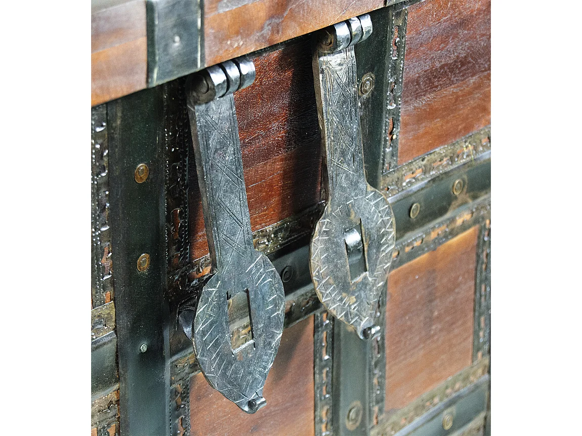 Coffre en bois massif recyclé KAPITA