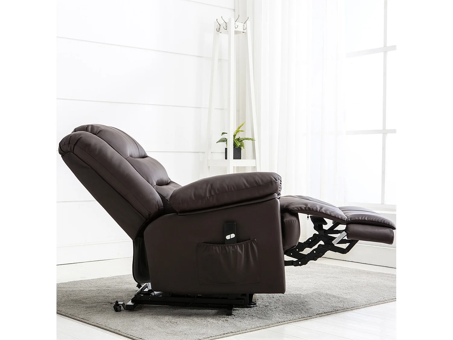 Loxley Single Motor Electric Rise Recliner Bonded Leather Lift Chair