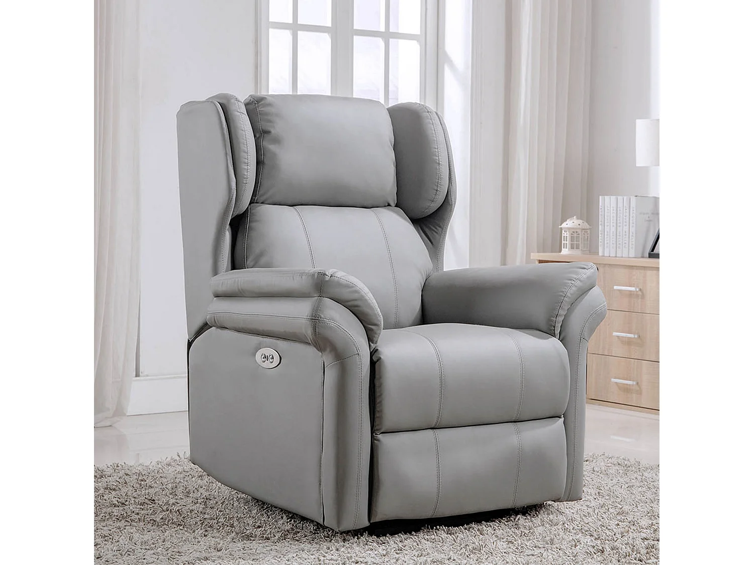 Electric Recliner Chair Wingback Design & USB Port In Bonded Leather