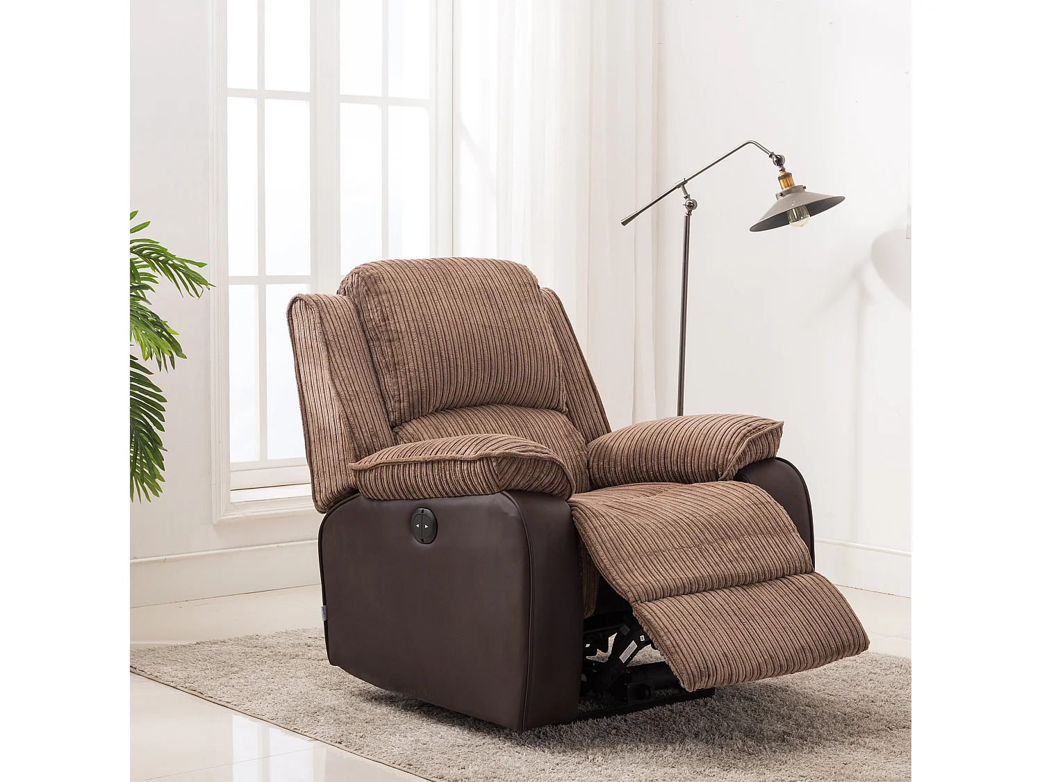 Postana Jumbo Cord Electric Recliner
