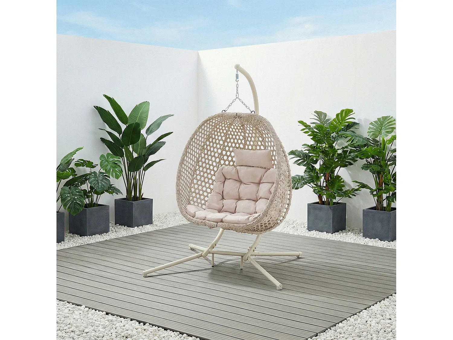 Como Hanging Rattan Egg Chair