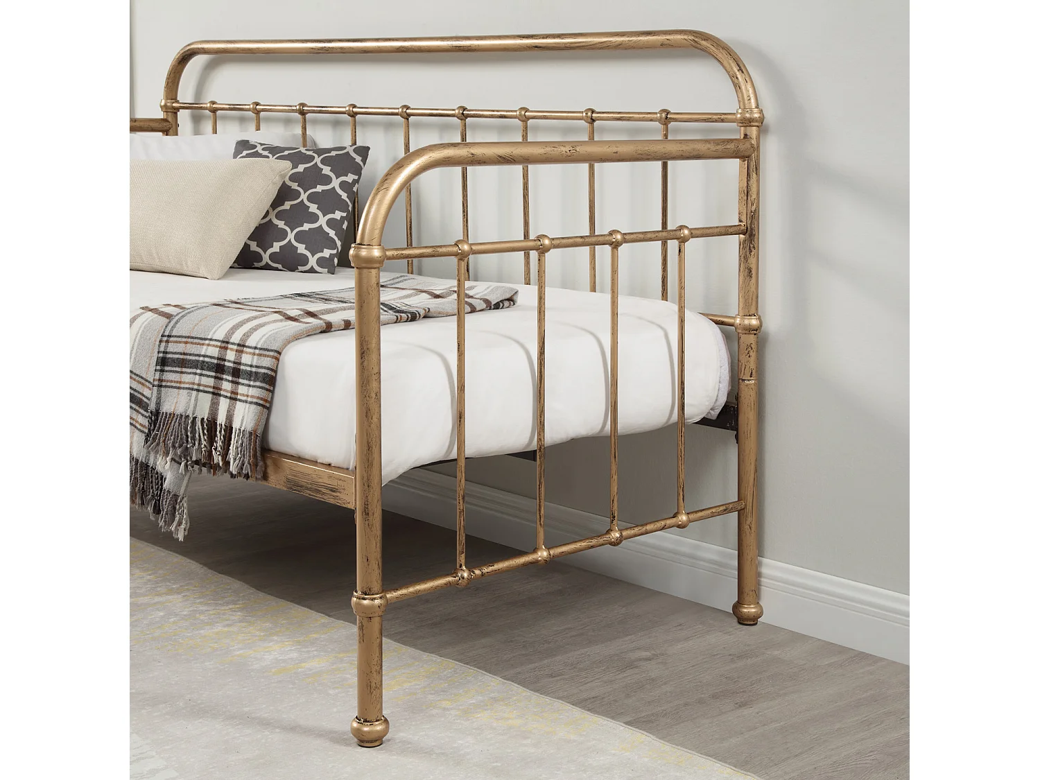 Ickleford Industrial Living Room Bedroom Metal Day Bed Frame w Trundle