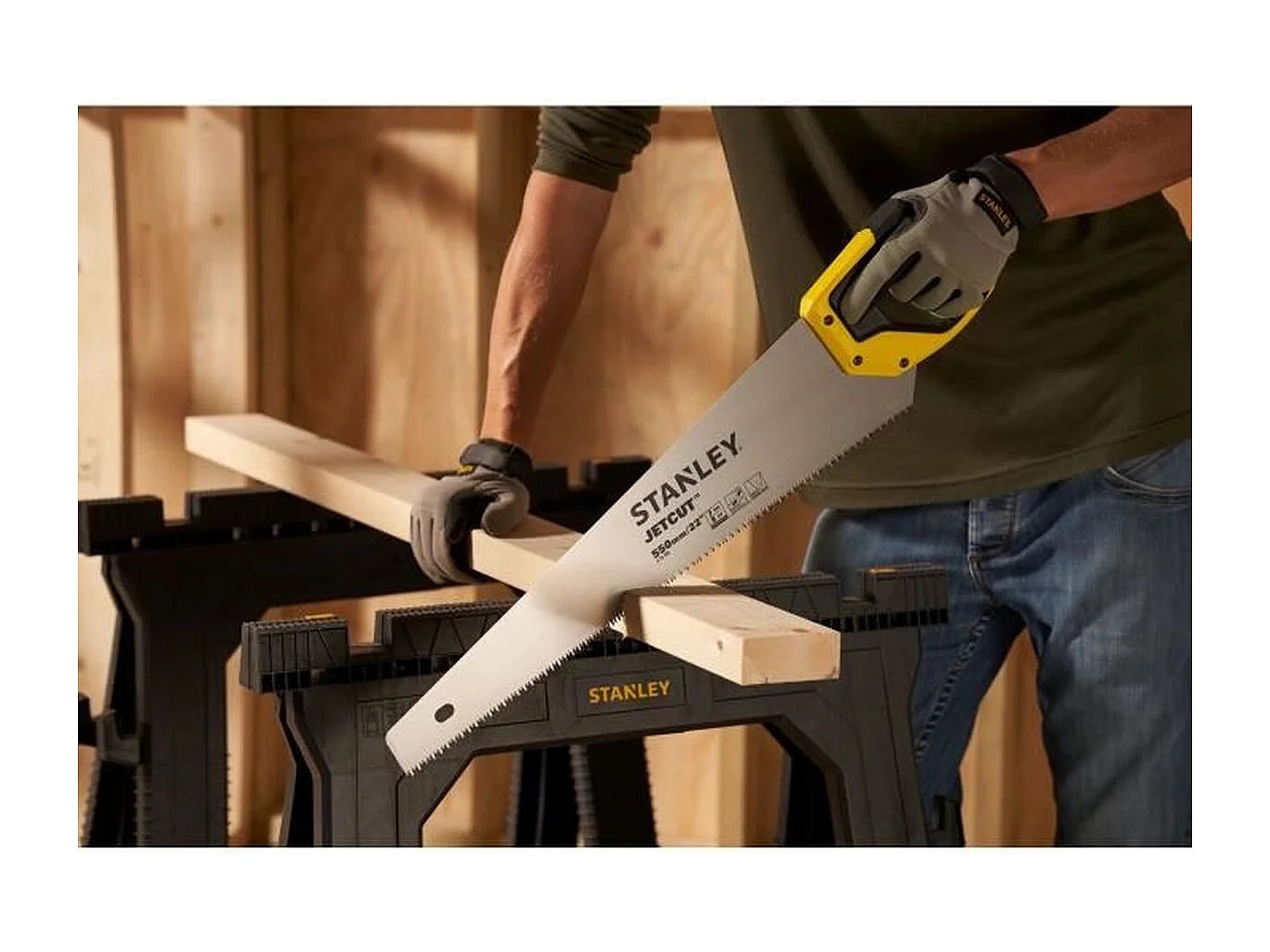 Scie égoïne STANLEY Jetcut 550 mm pour bois, dents hardpoint, poignée ergonomique jaune