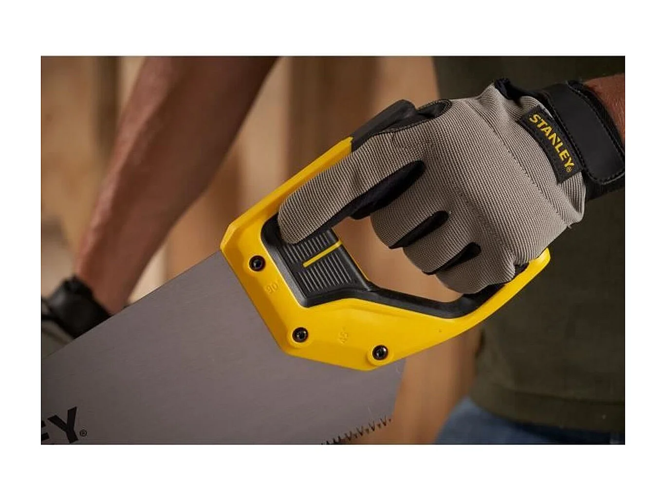 Scie égoïne STANLEY Jetcut 550 mm pour bois, dents hardpoint, poignée ergonomique jaune