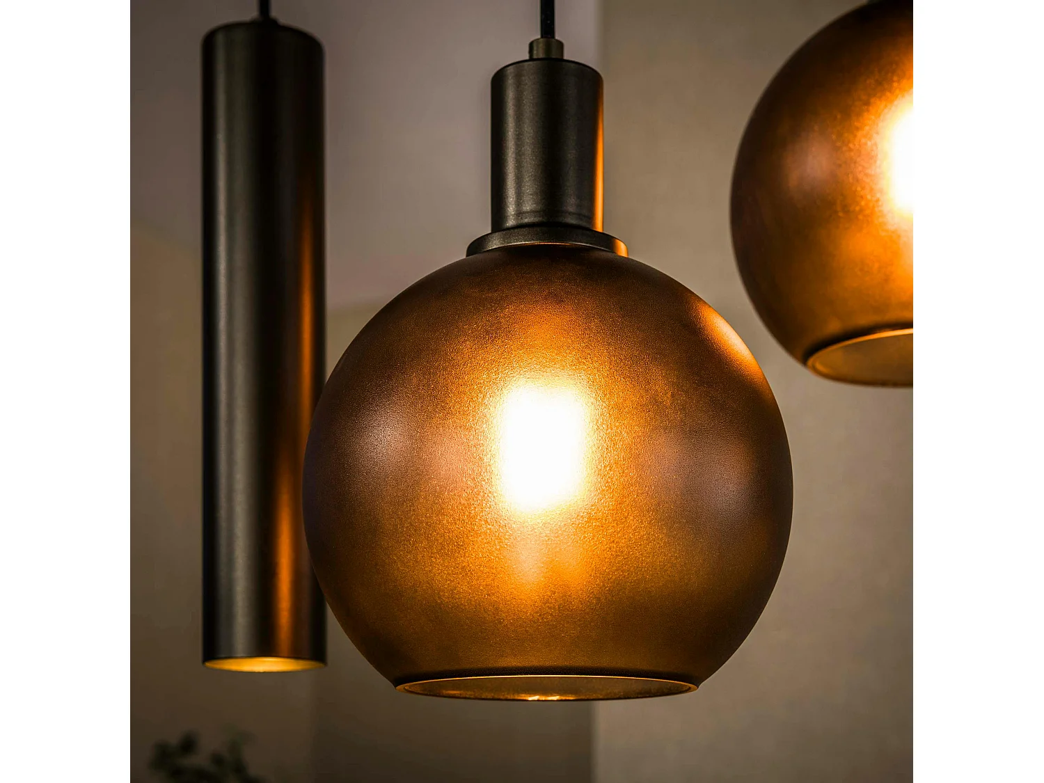 Suspension îlot cuisine verre brun givré métal bronze 7 lampes NOVA