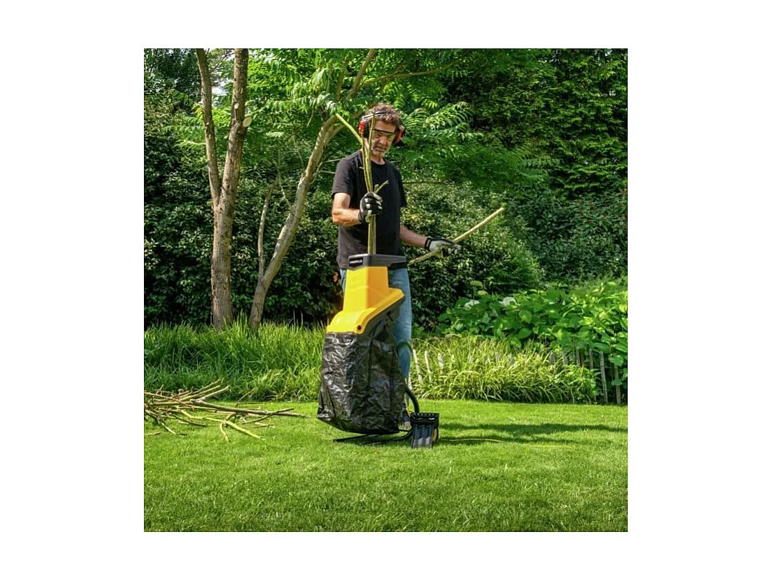 Broyeur de végétaux électrique - POWERPLUS - POWEG6420 - 2400 W
