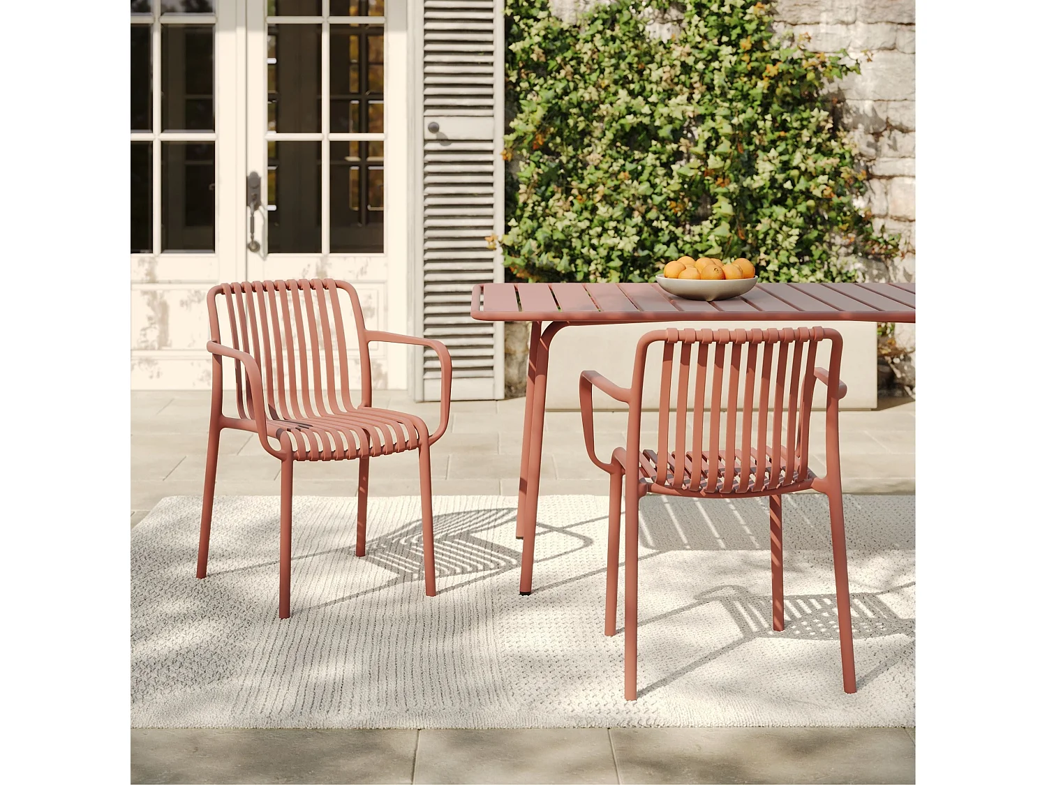 Set di 2 sedie da giardino impilabili in plastica terracotta - Ivy