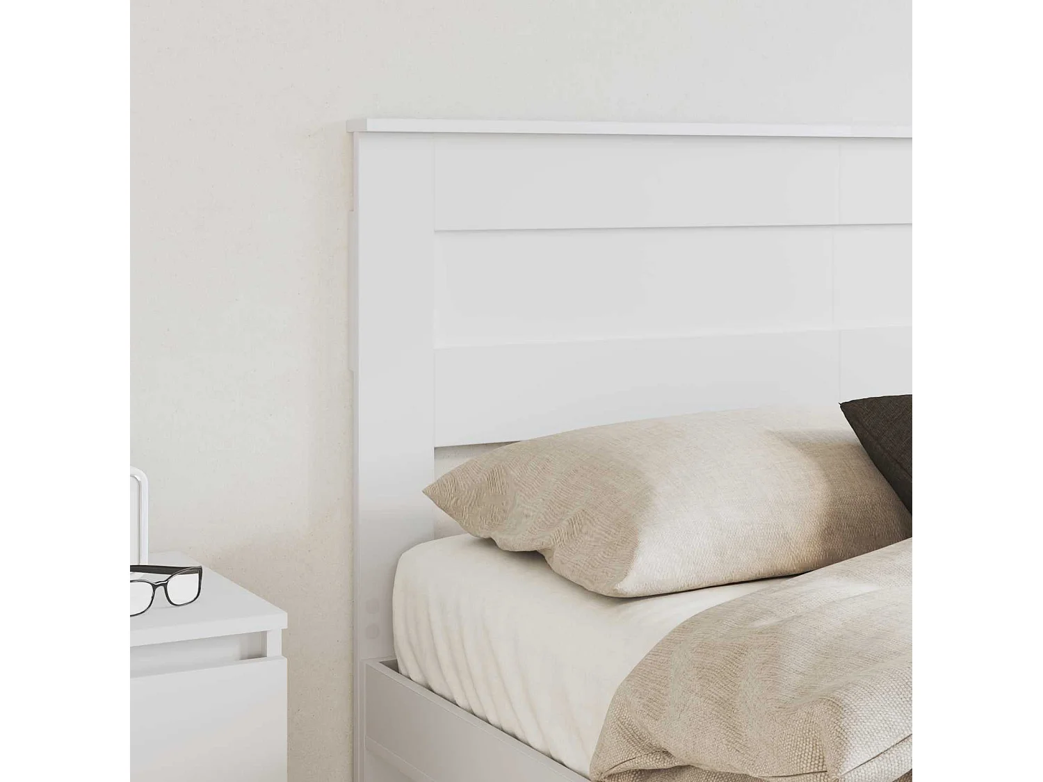 Tête de lit blanche en panneau de bois, pour la chambre