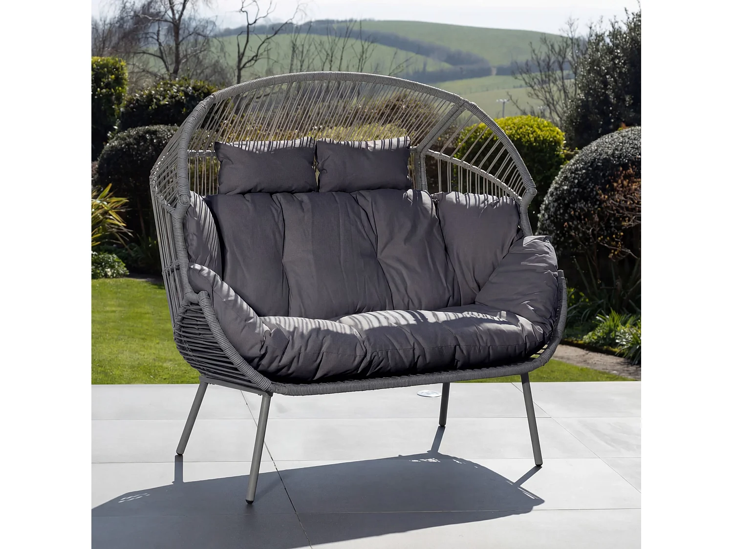 Cocona 2 Seat Standing Egg Chair