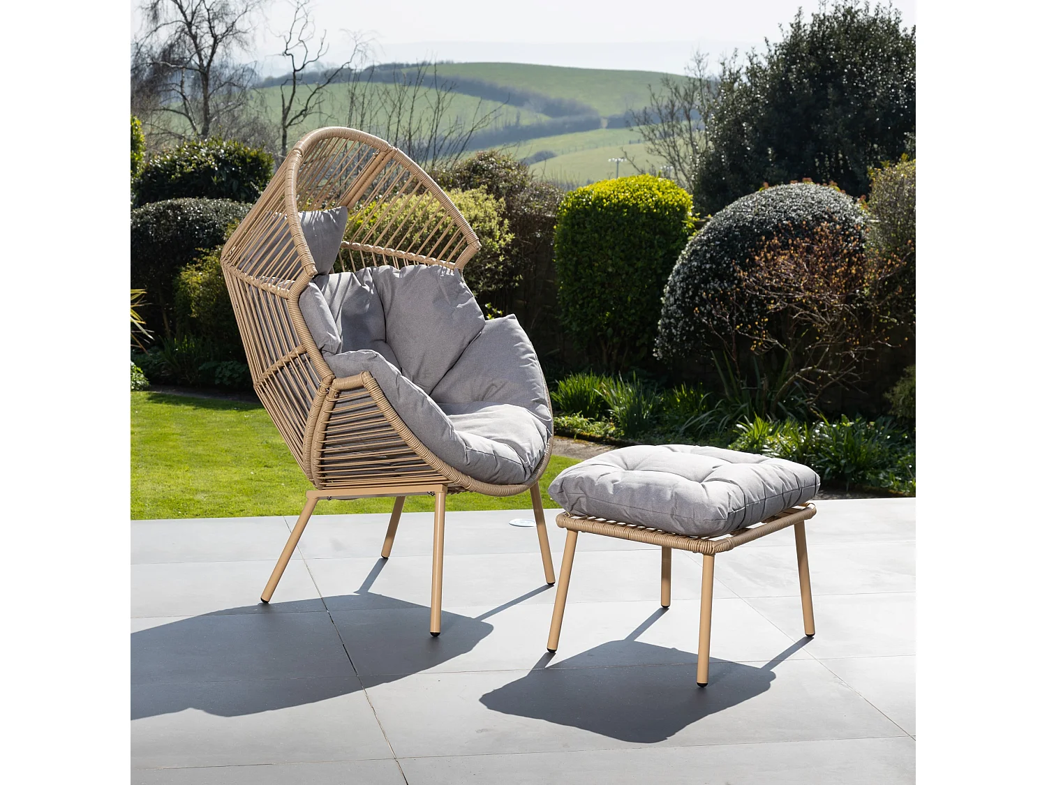 Nestara Standing Egg Chair and Stool
