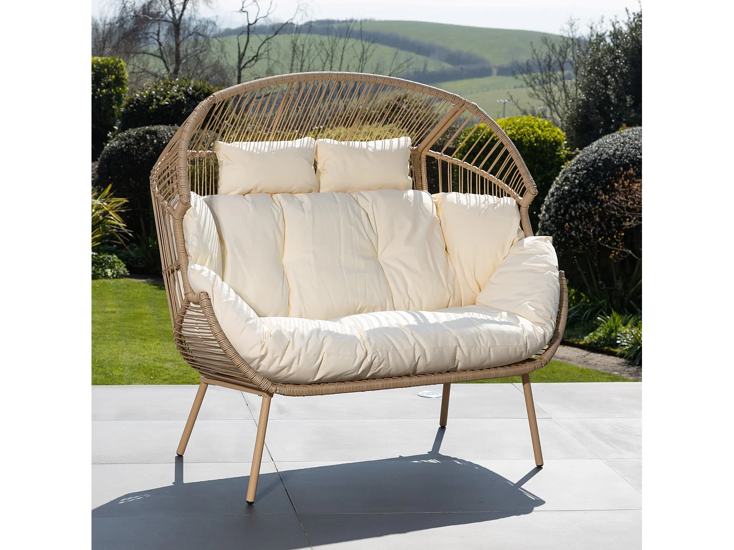 Cocona 2 Seat Standing Egg Chair