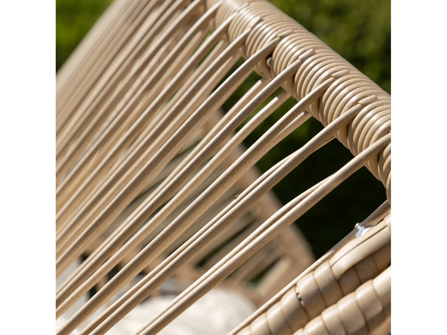 Cocona 2 Seat Standing Egg Chair