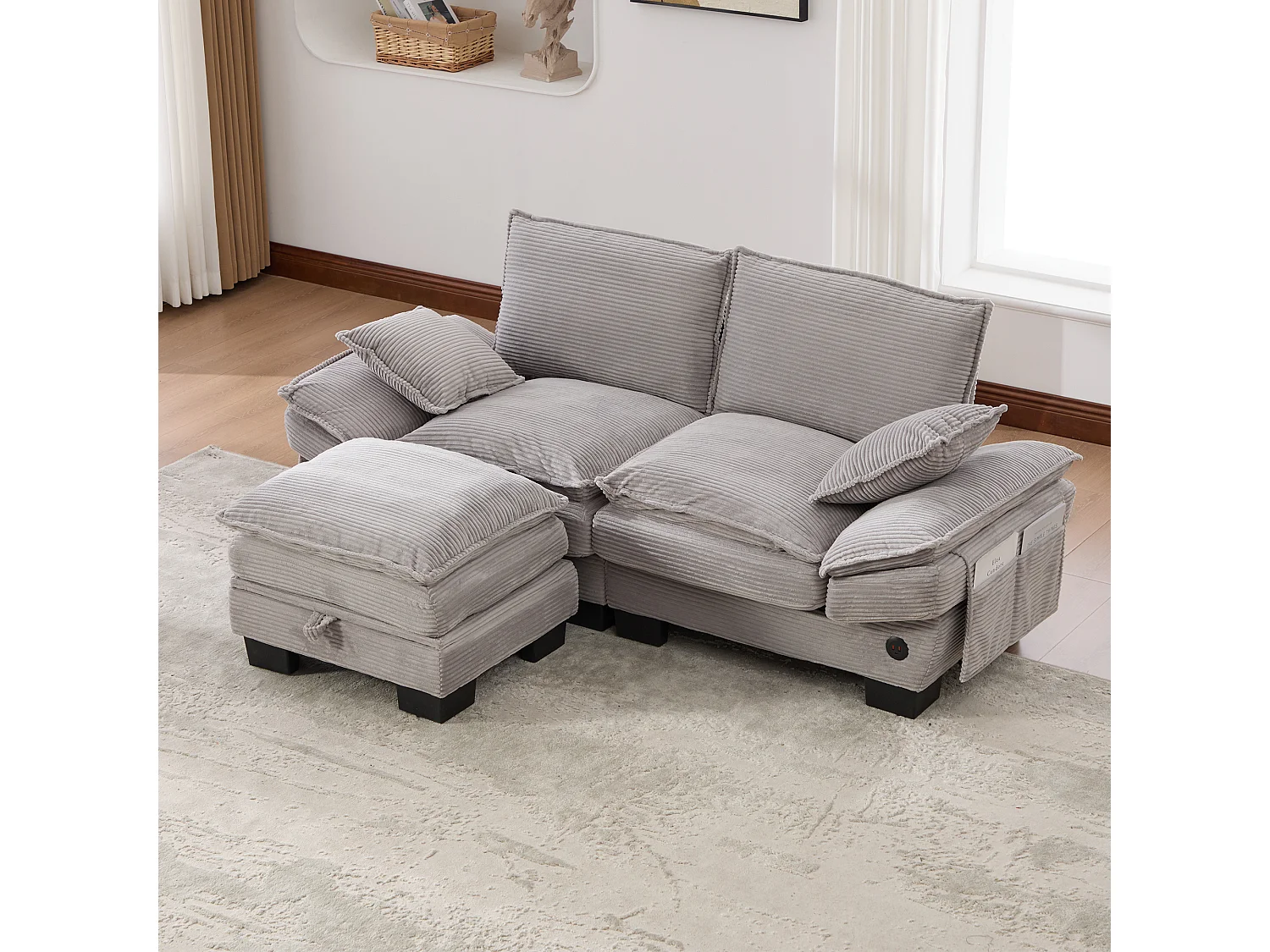 Dwuosobowy zestaw wypoczynkowy z tkaniny sztruksowej - 190 x 132 x 84 cm - z 1 pufem ze schowkiem + portem USB + kieszeniami - jasnoszary