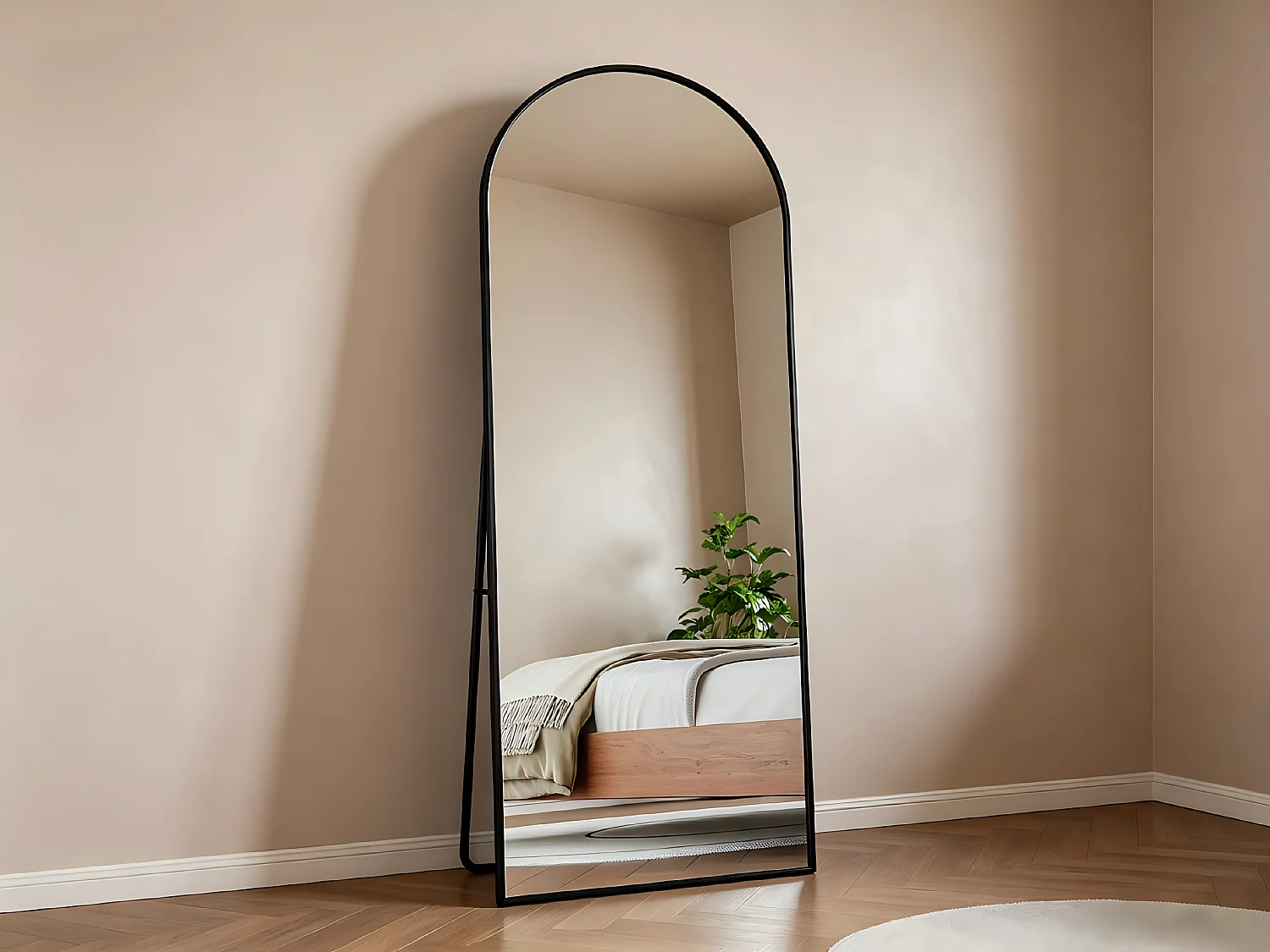 Miroir sur pied arqué noir, miroir plein pied, grand miroir de chambre et d’entrée, style moderne minimaliste